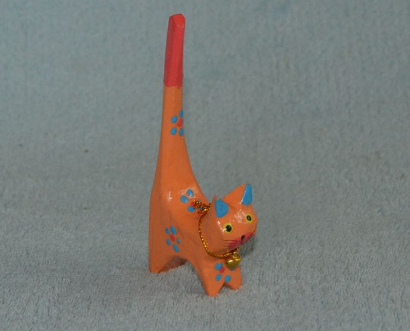 Soška dřevěná kočka malovaná malá - oranžová