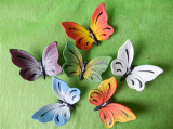 Keramická nástěnná ozdoba motýl různé barvy
