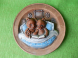Keramická nástěnná ozdoba talíř s medvědy