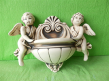 Keramická ozdobná konzola váza s anděly