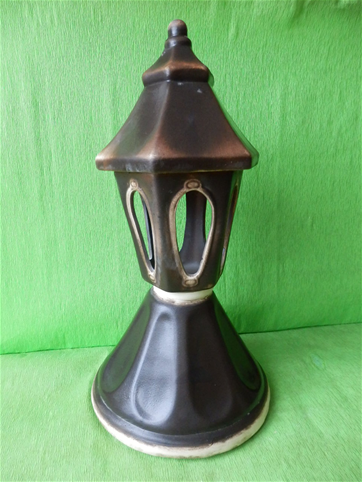 Keramická zahradní lampa