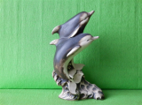 Soška dva delfíni