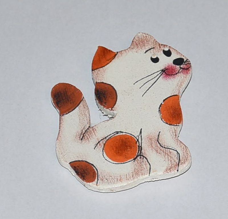 Magnetek se sedící kočkou