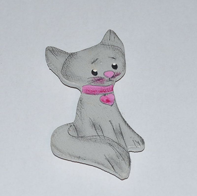 Magnetka šedivá kočka s růžovou mašlí