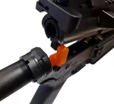 Stabilizační rozpěrka mezi upper a lower AR-15