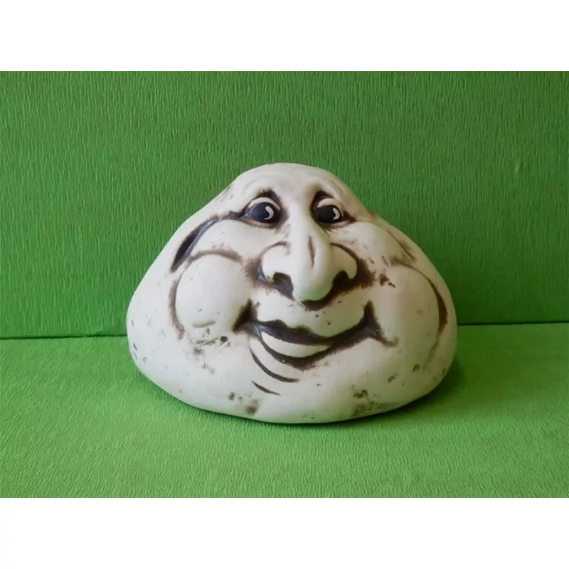 Keramický ozdobný nosatý kámen Bramborák