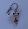 Přívěšek na klíče - kočka s červeným srdíčkem